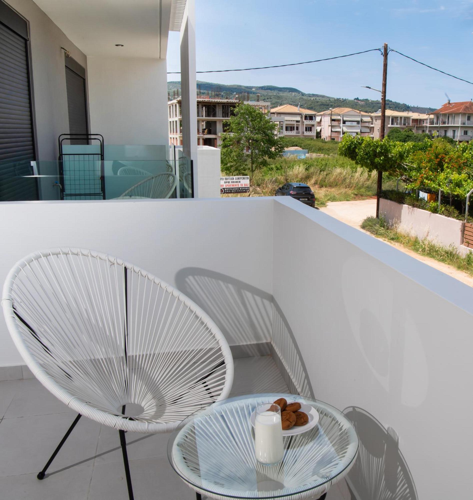 Dawn Maisonettes Lefkas Apartment *